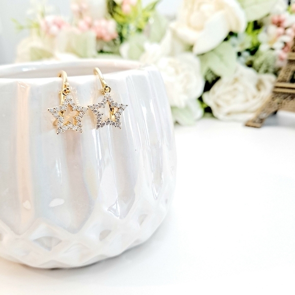 Huggie hoop 16K gold star Rhinestone Festival casual hoop earrings 💖2/$30 - Picture 8 of 15